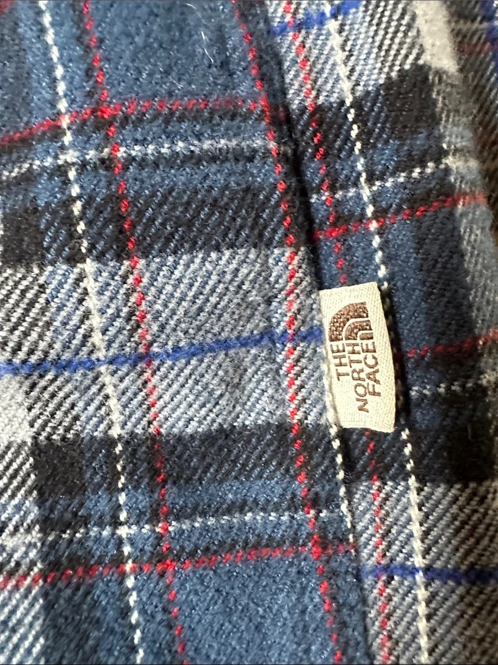 The North Face Men's Navy & Light Blue Plaid flannel Button-Down Shirt XL
